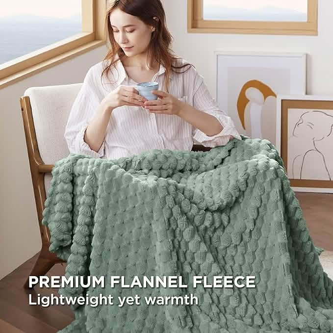 Textured Bubble Flannel Fleece Blanket