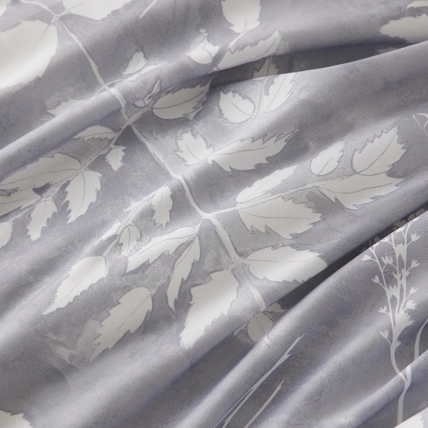 Elegant Floral Comforter Sets