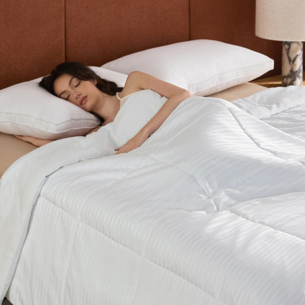 Weightless Comfy Striped Quilt