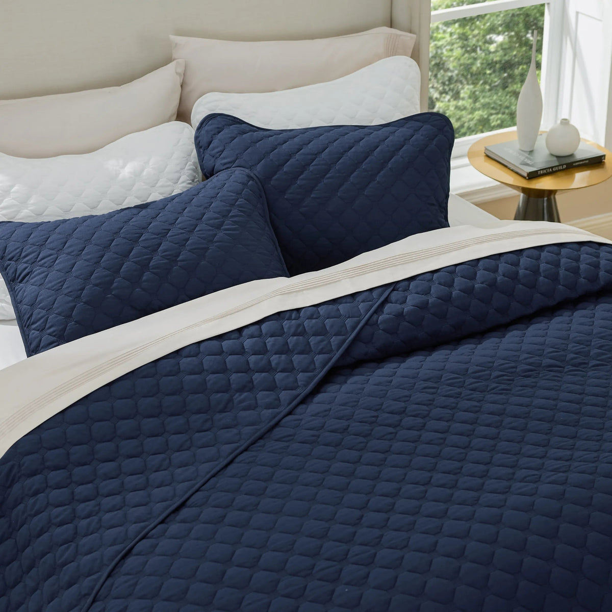 Classic Honeycomb Quilt Set