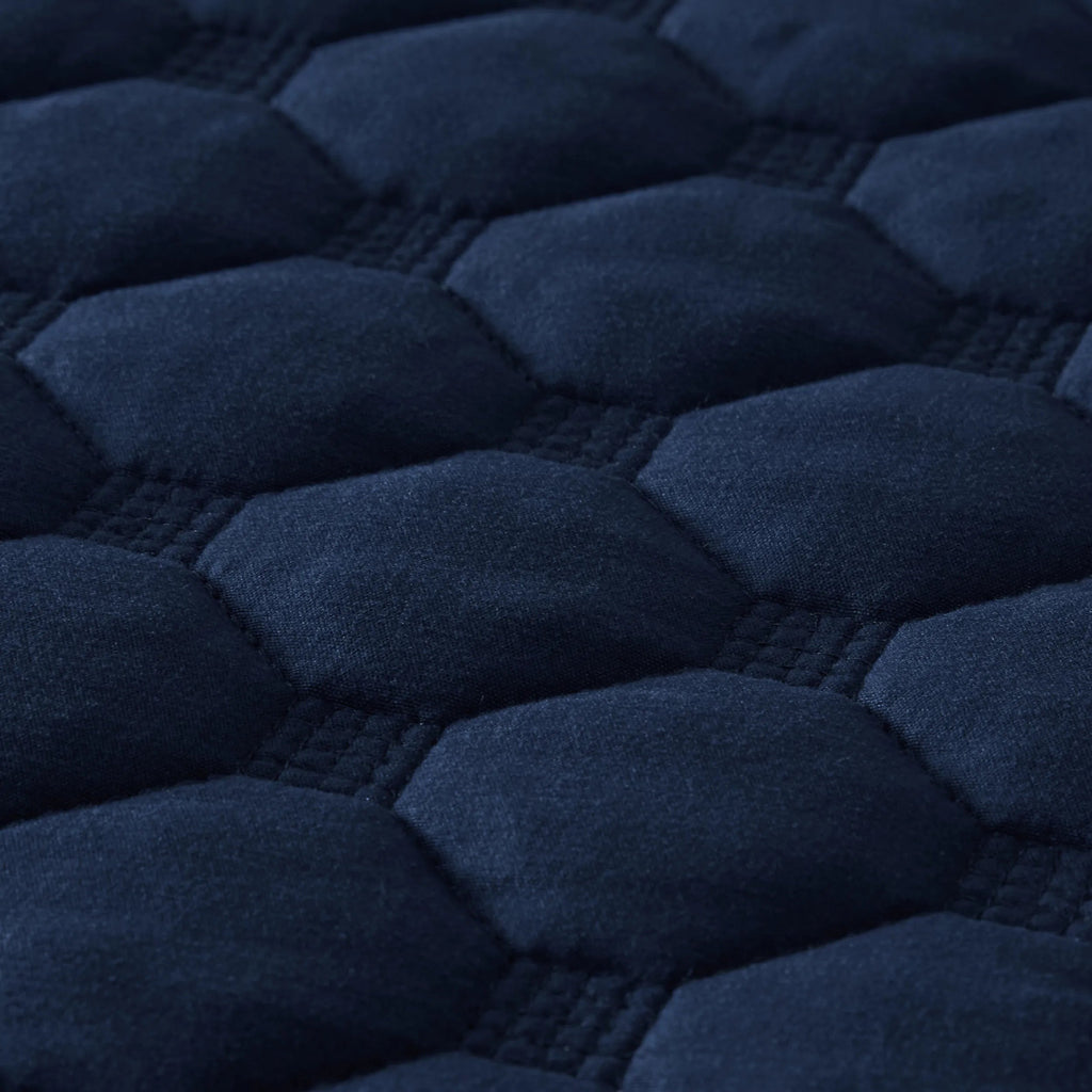 Classic Honeycomb Quilt Set
