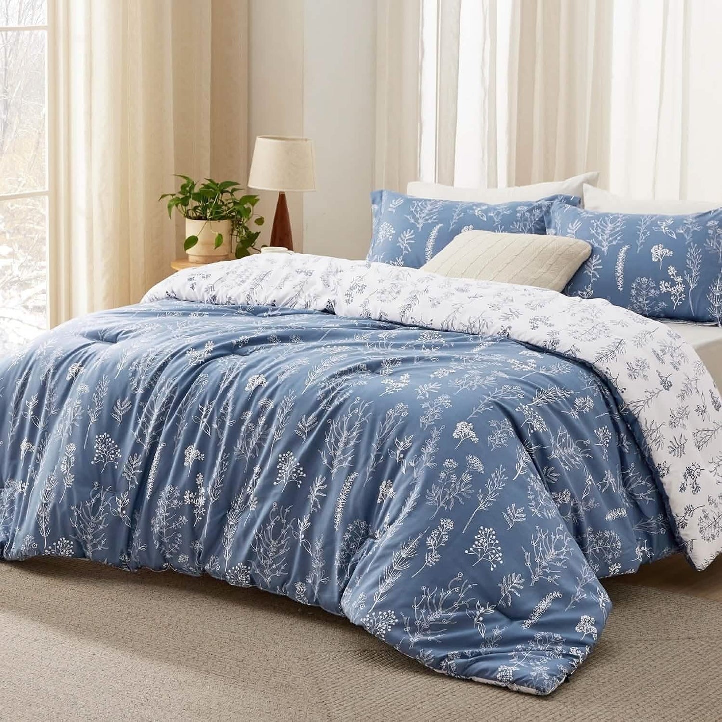 Reversible Floral Print Comforter Set