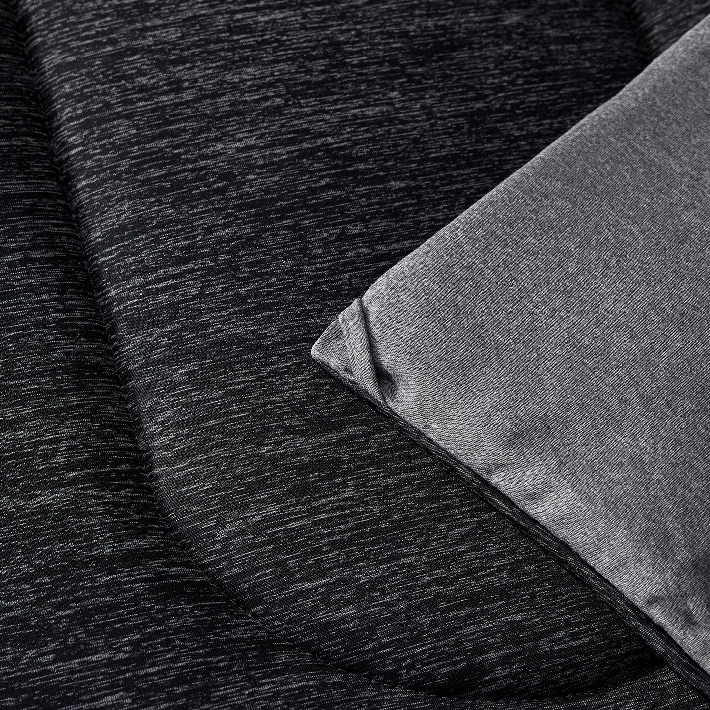 Reversible Warm and Cooling Comforter Set