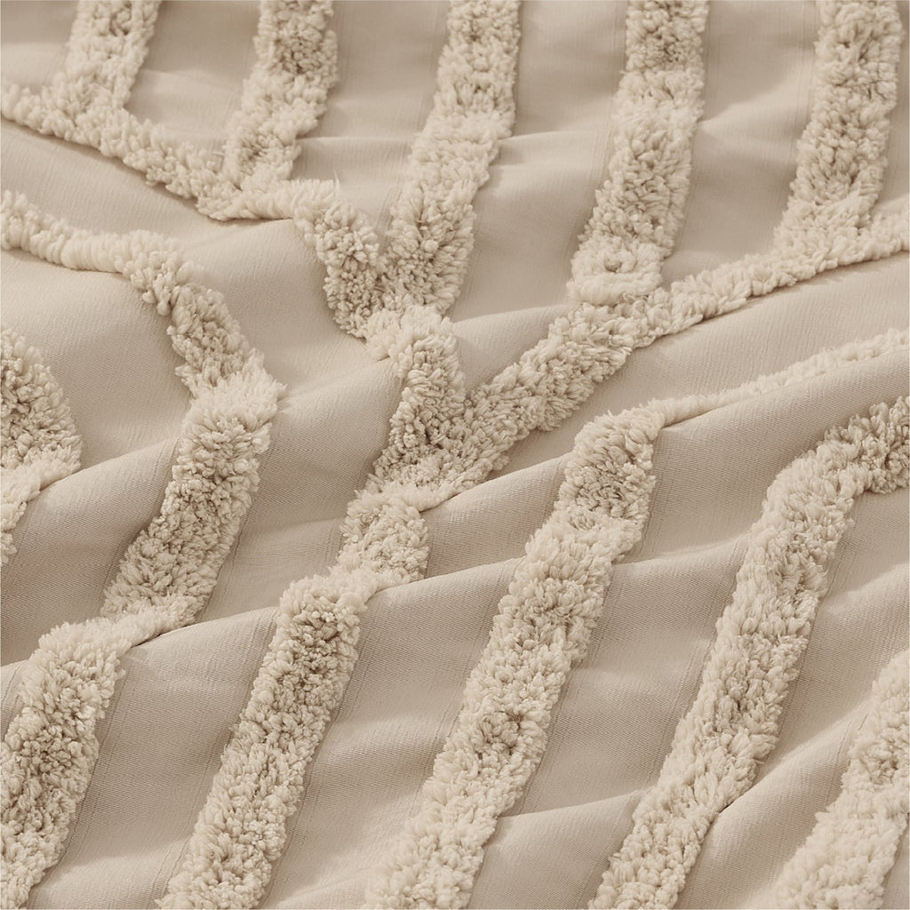 Fluffy Arch Tufted Comforter Set