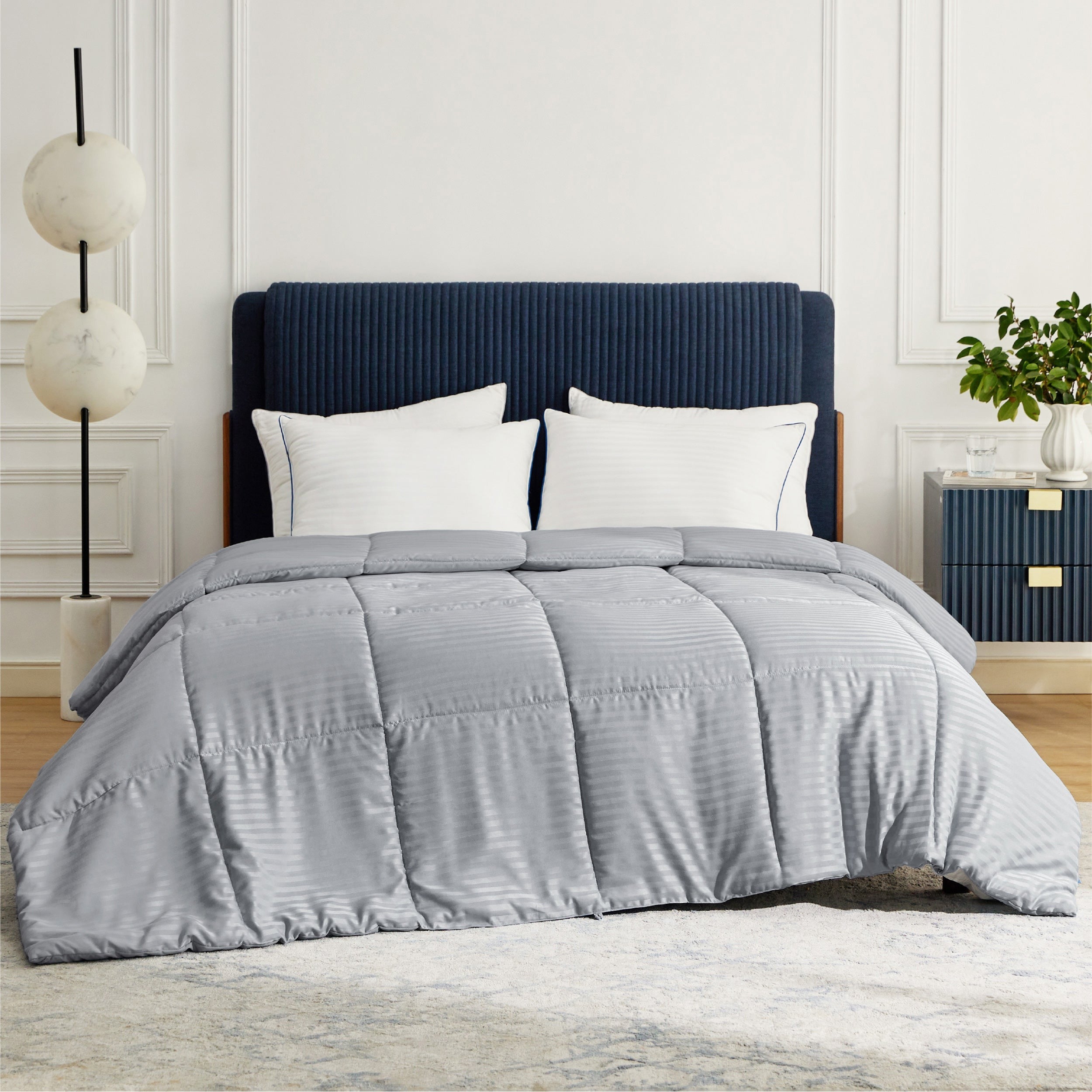 Weightless Comfy Striped Quilt