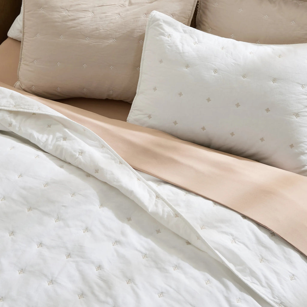 Cotton Clover Quilt Set