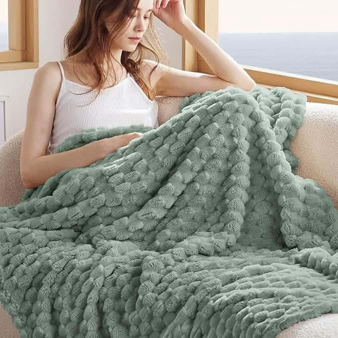 Textured Bubble Flannel Fleece Blanket