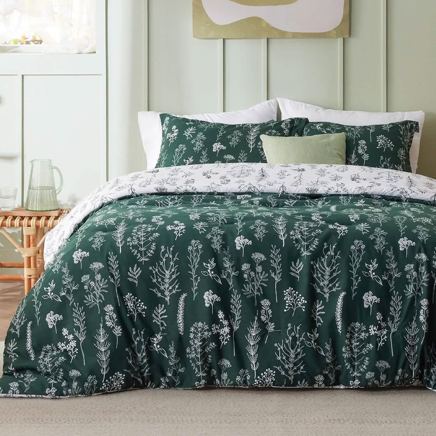 Reversible Floral Print Comforter Set