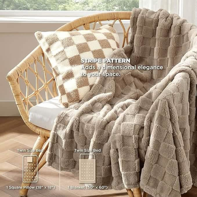 Checkered Comforter Set