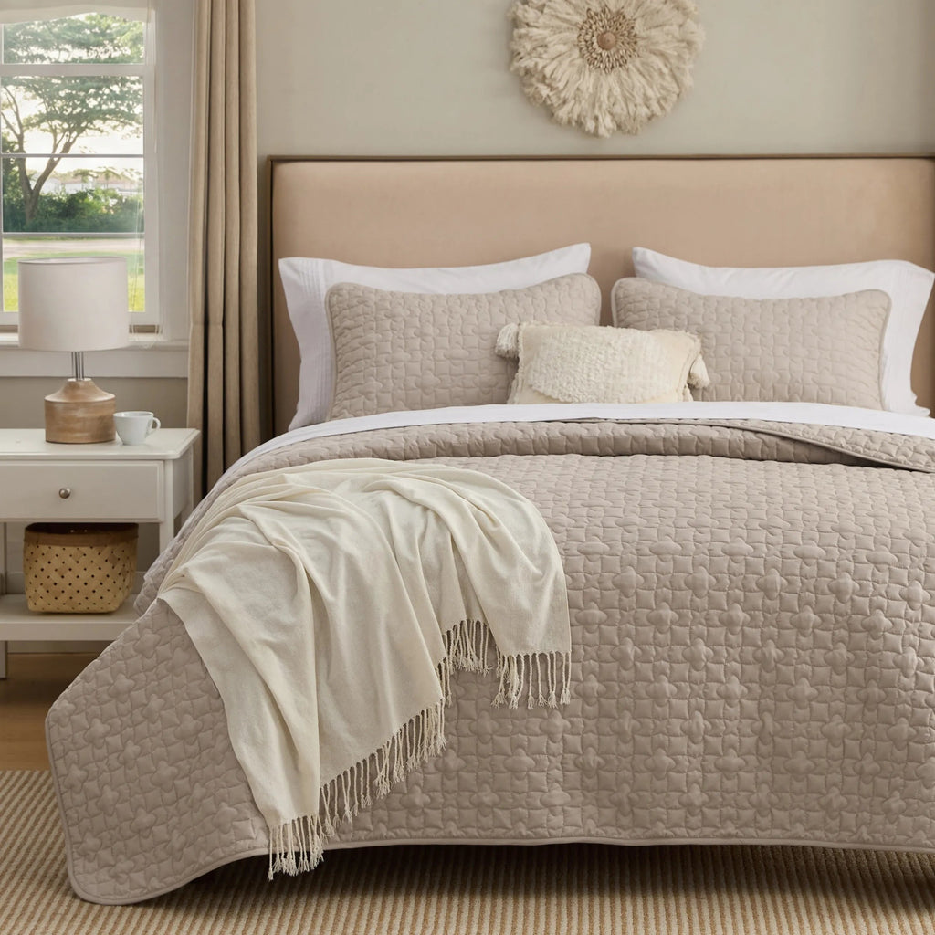 Lucky Star Quilt Set