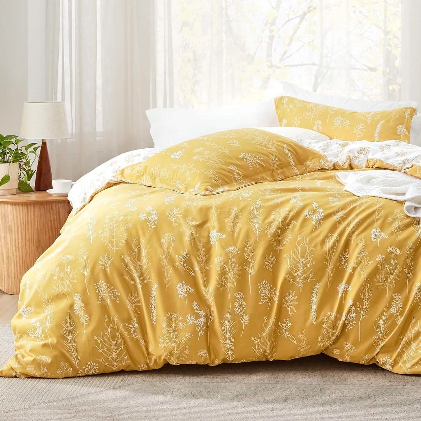 Reversible Floral Print Comforter Set