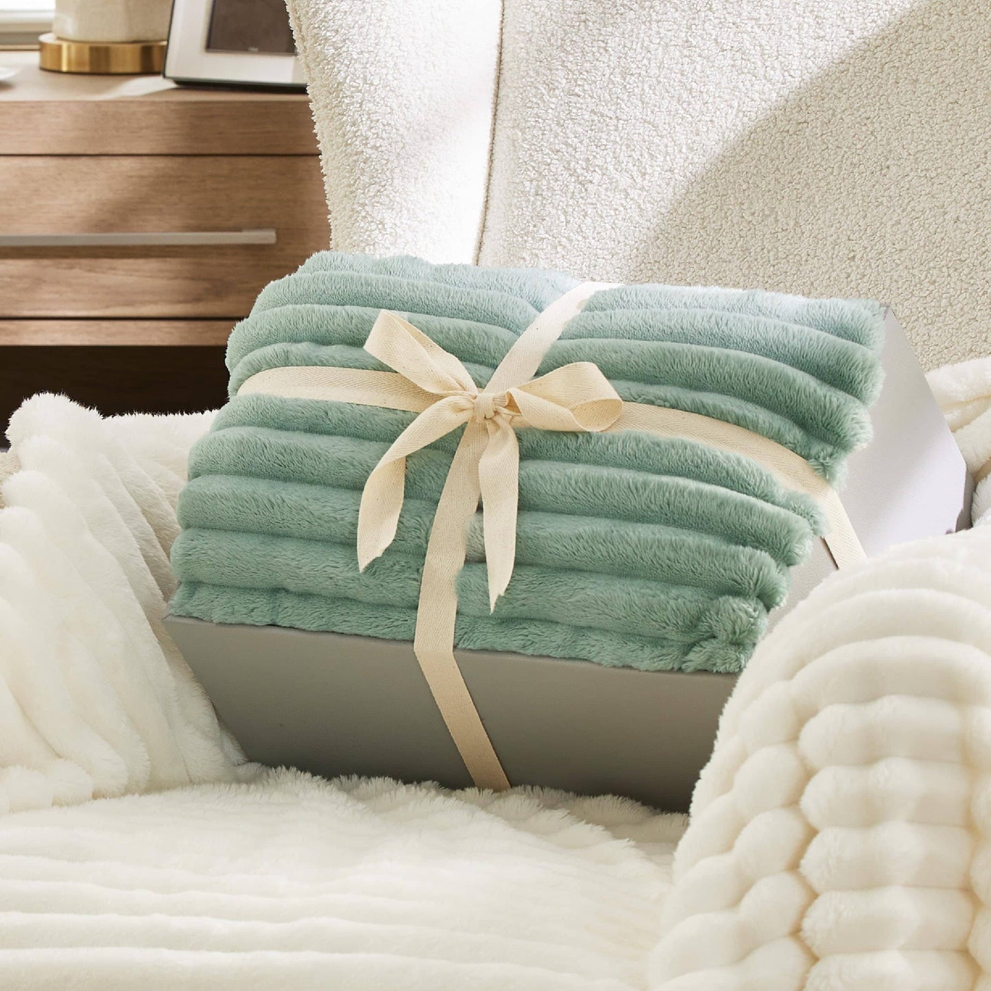Jacquard Stripes Shaggy Sherpa Blanket