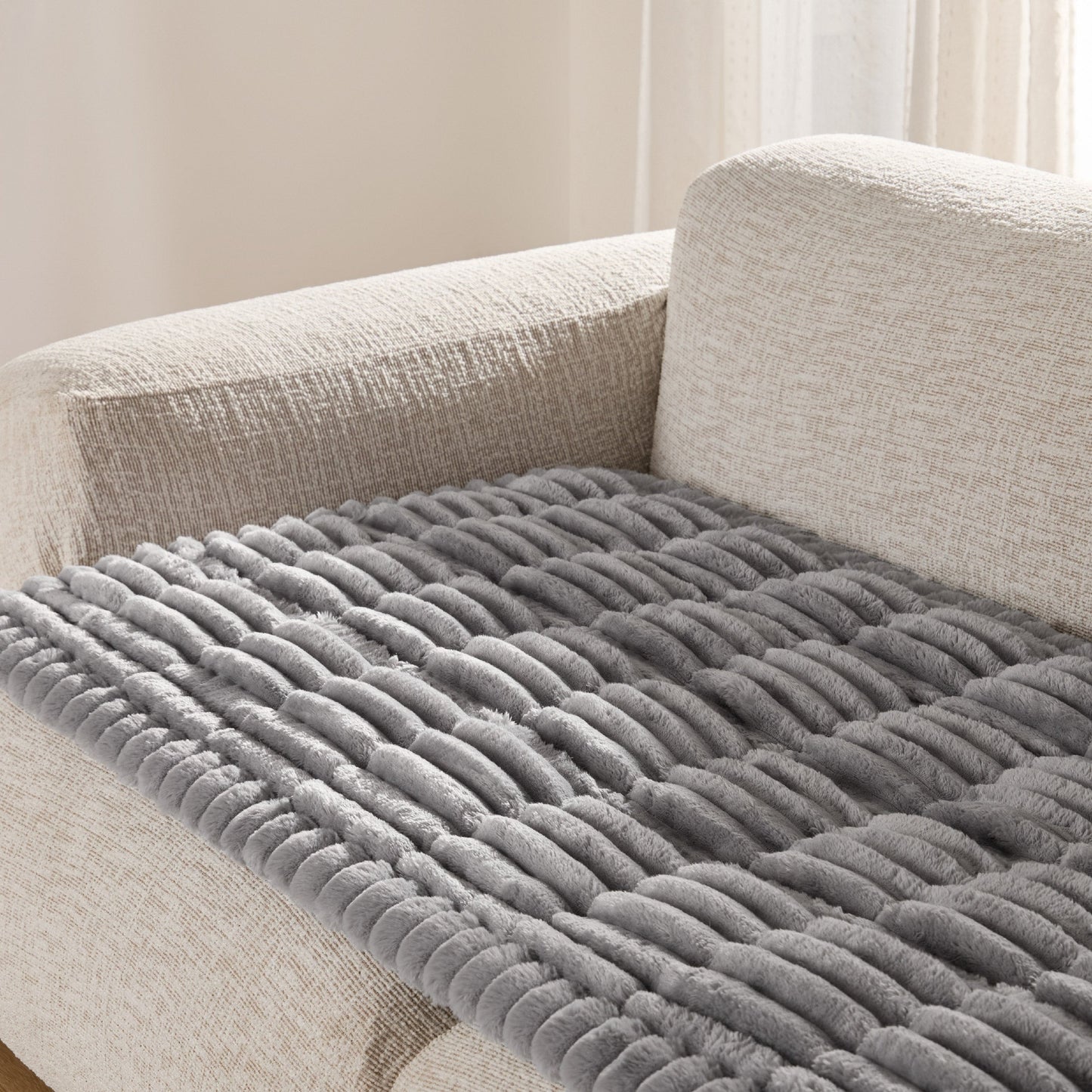 ComfyFleeceTM Pet Sofa Cover