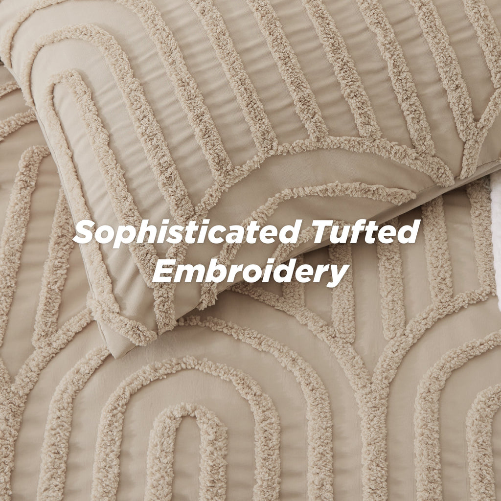 Fluffy Arch Tufted Comforter Set