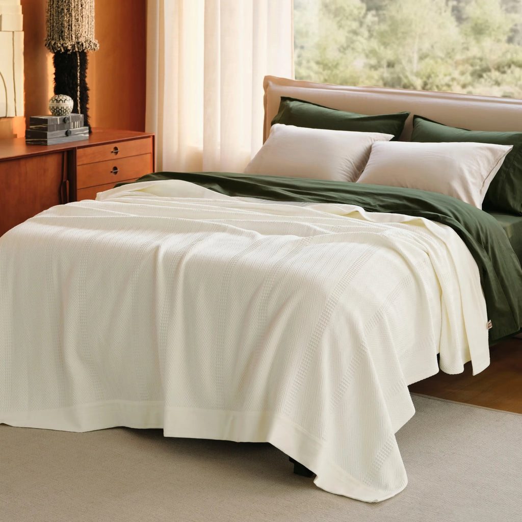 PureWovenTM Organic Cotton Waffle Herringbone Blanket