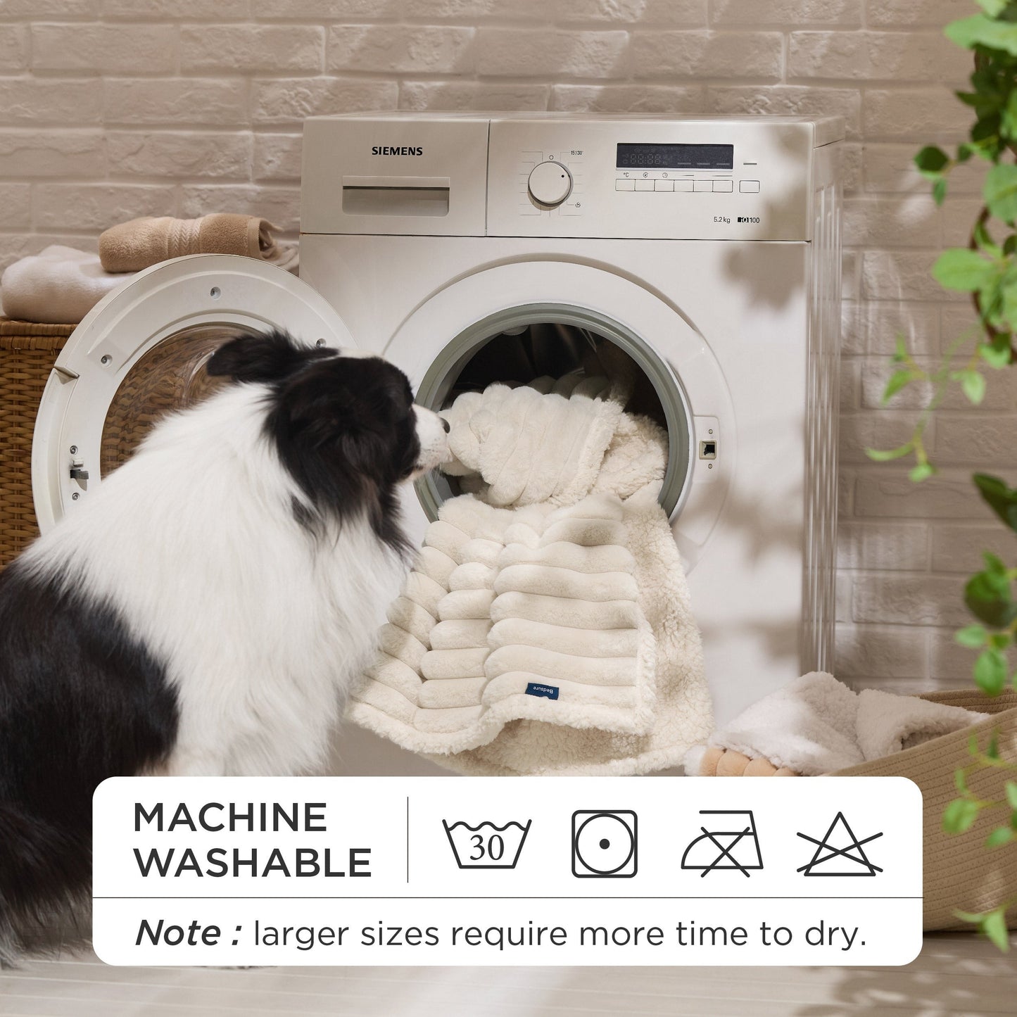 ComfyFleeceTM Waterproof Pet Blanket