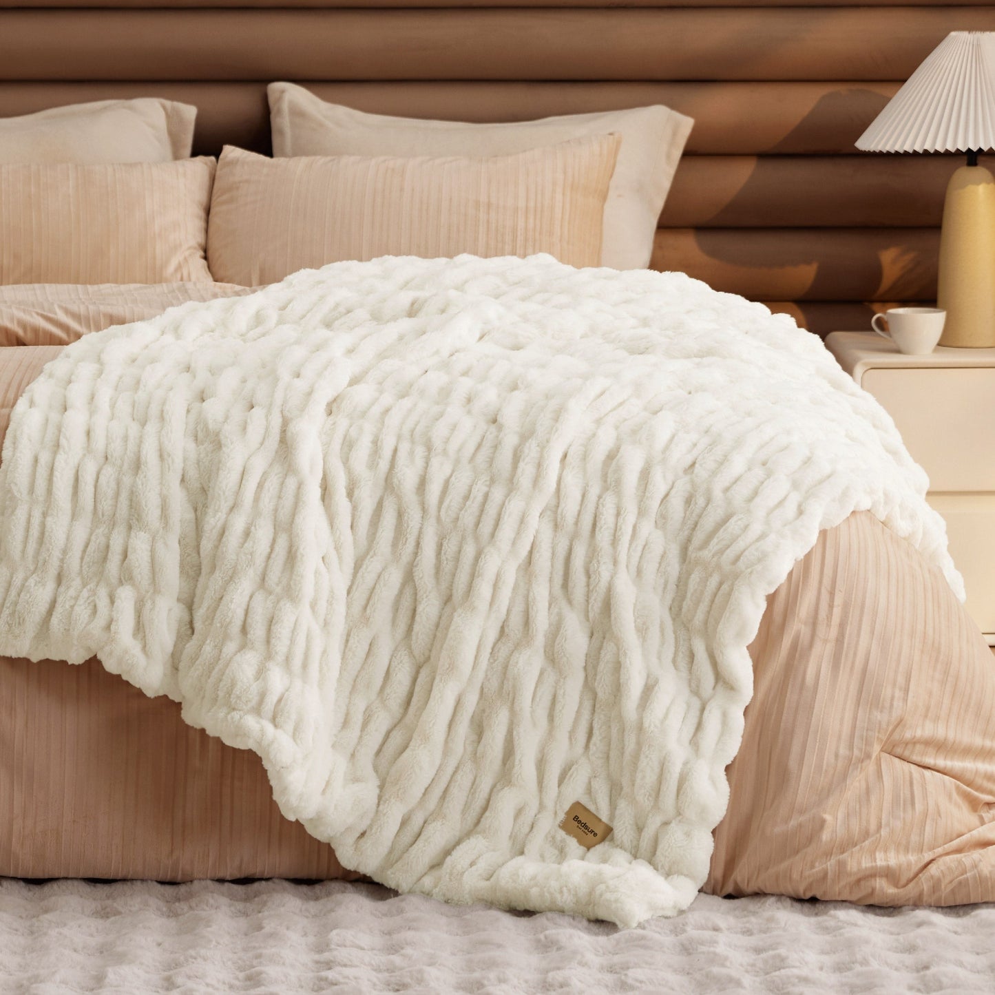 Double-sided Faux Fur Ruched Blanket
