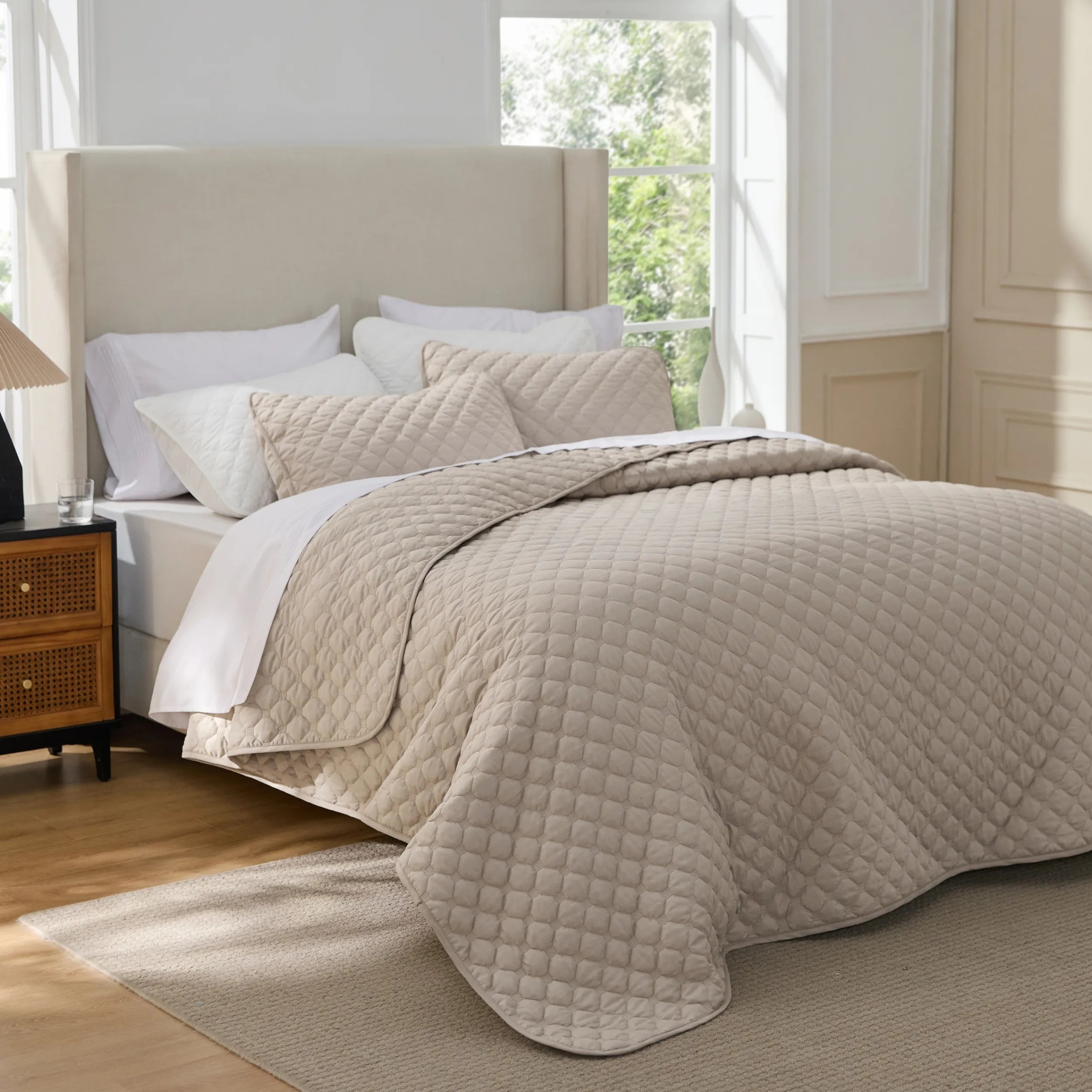 Classic Honeycomb Quilt Set