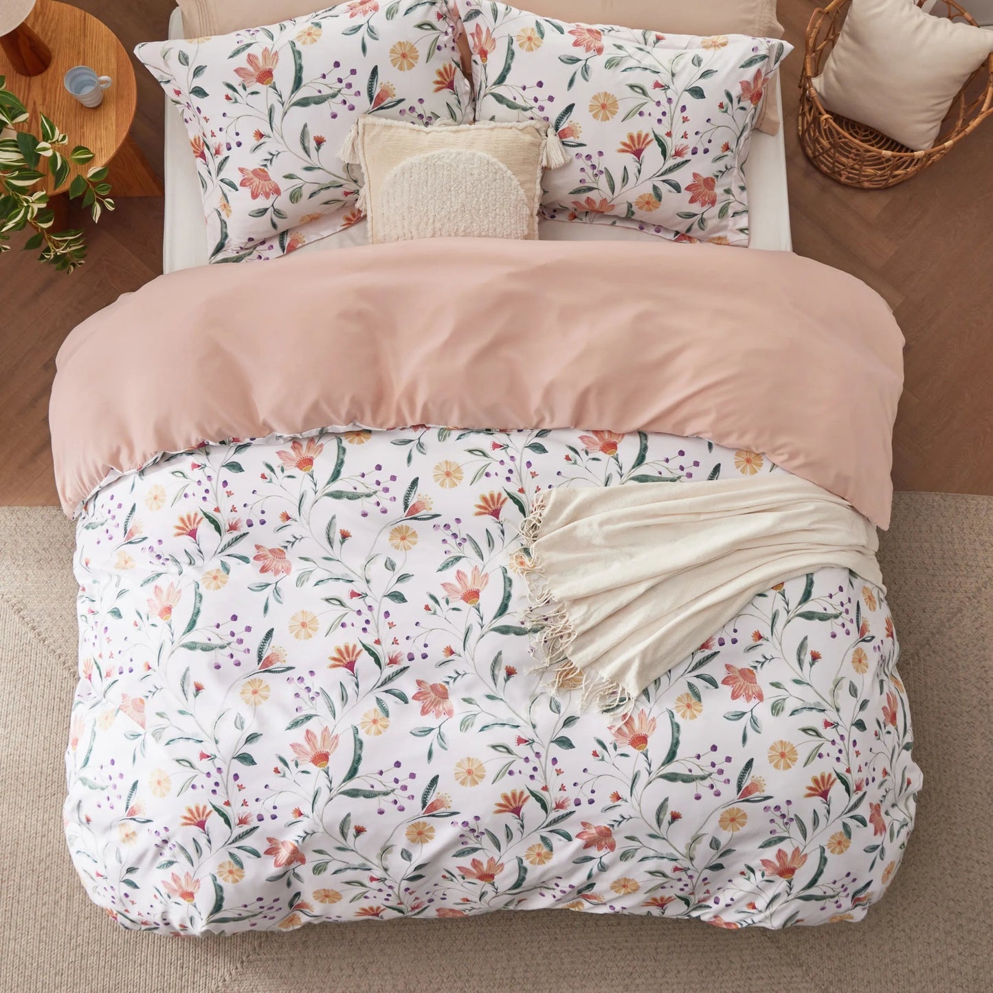 Reversible Pale Duvet Cover Set