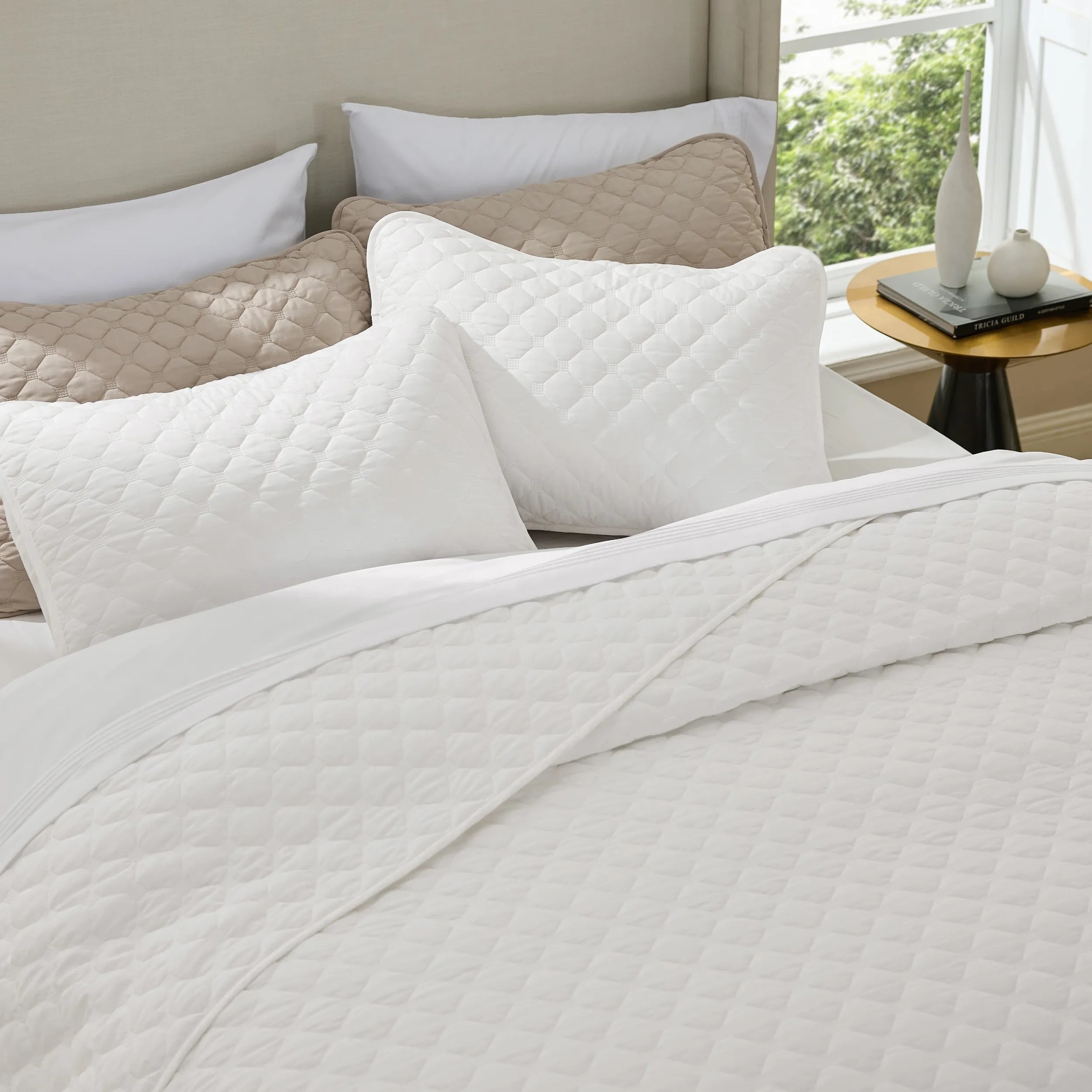 Classic Honeycomb Quilt Set