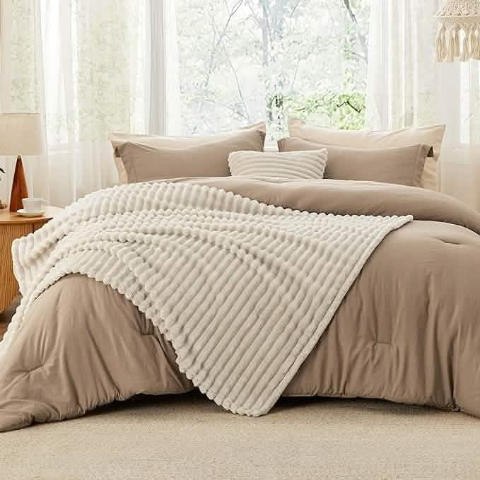 Striped Comforter Set