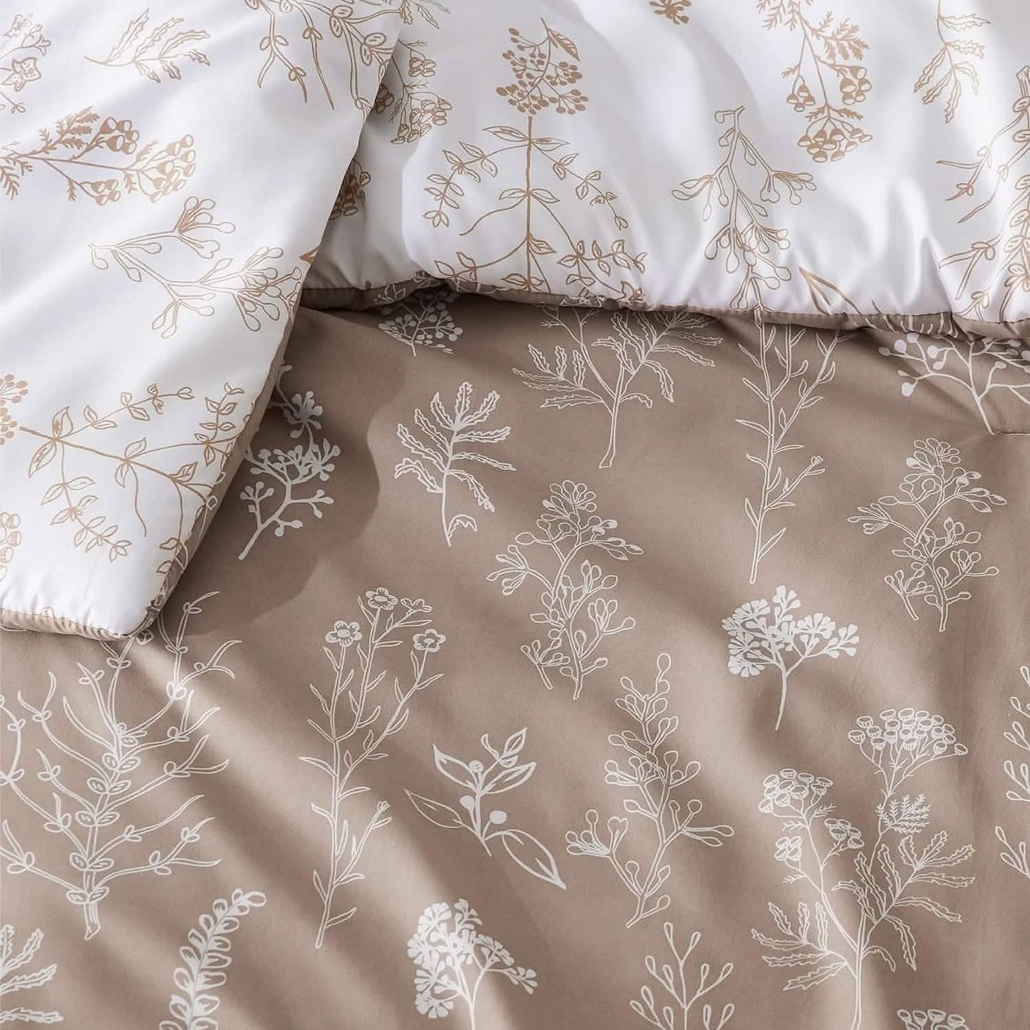 Reversible Floral Print Comforter Set