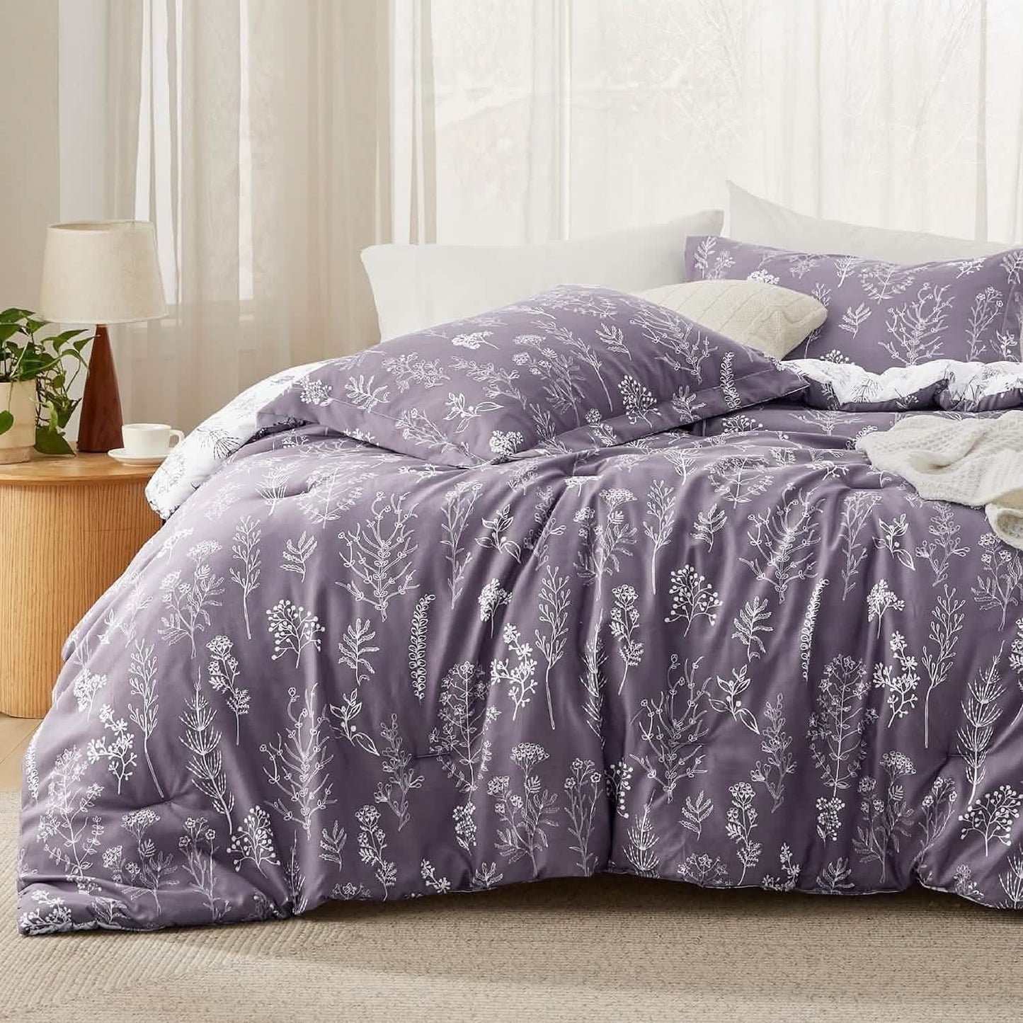 Reversible Floral Print Comforter Set