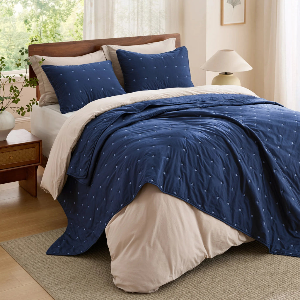 Cotton Clover Quilt Set