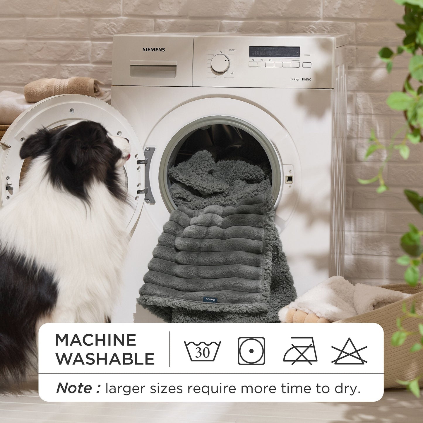 ComfyFleeceTM Waterproof Pet Blanket