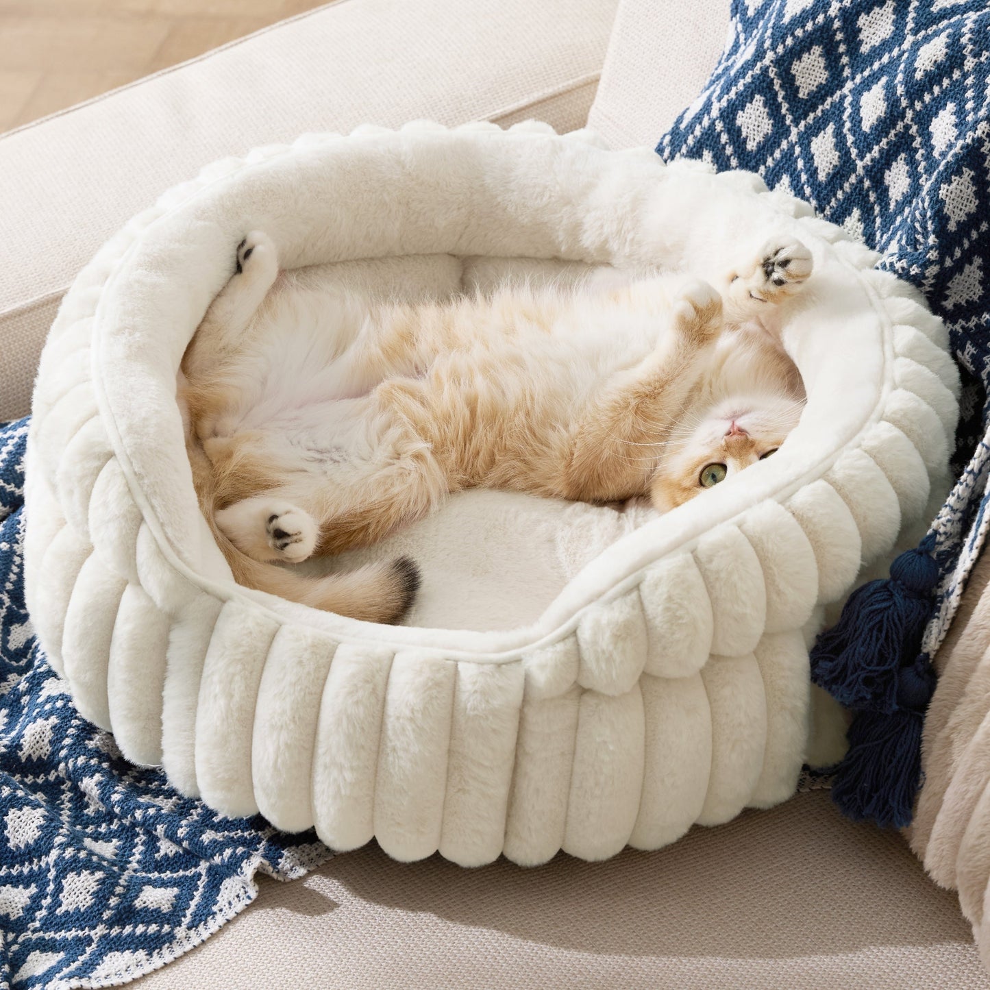 ComfyFleeceTM Dual-layer Cat Bed