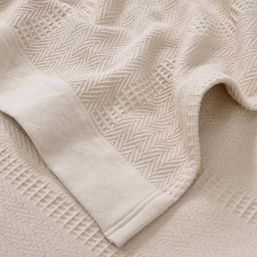 PureWovenTM Organic Cotton Waffle Herringbone Blanket