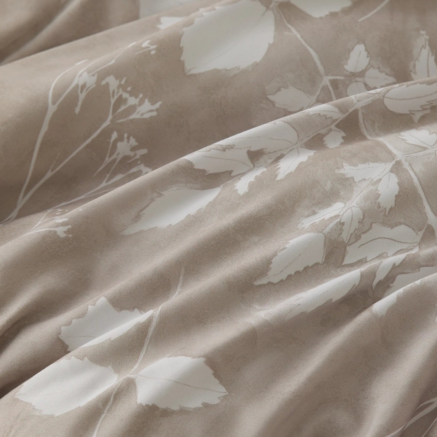 Elegant Floral Comforter Sets