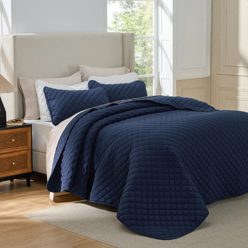 Classic Honeycomb Quilt Set